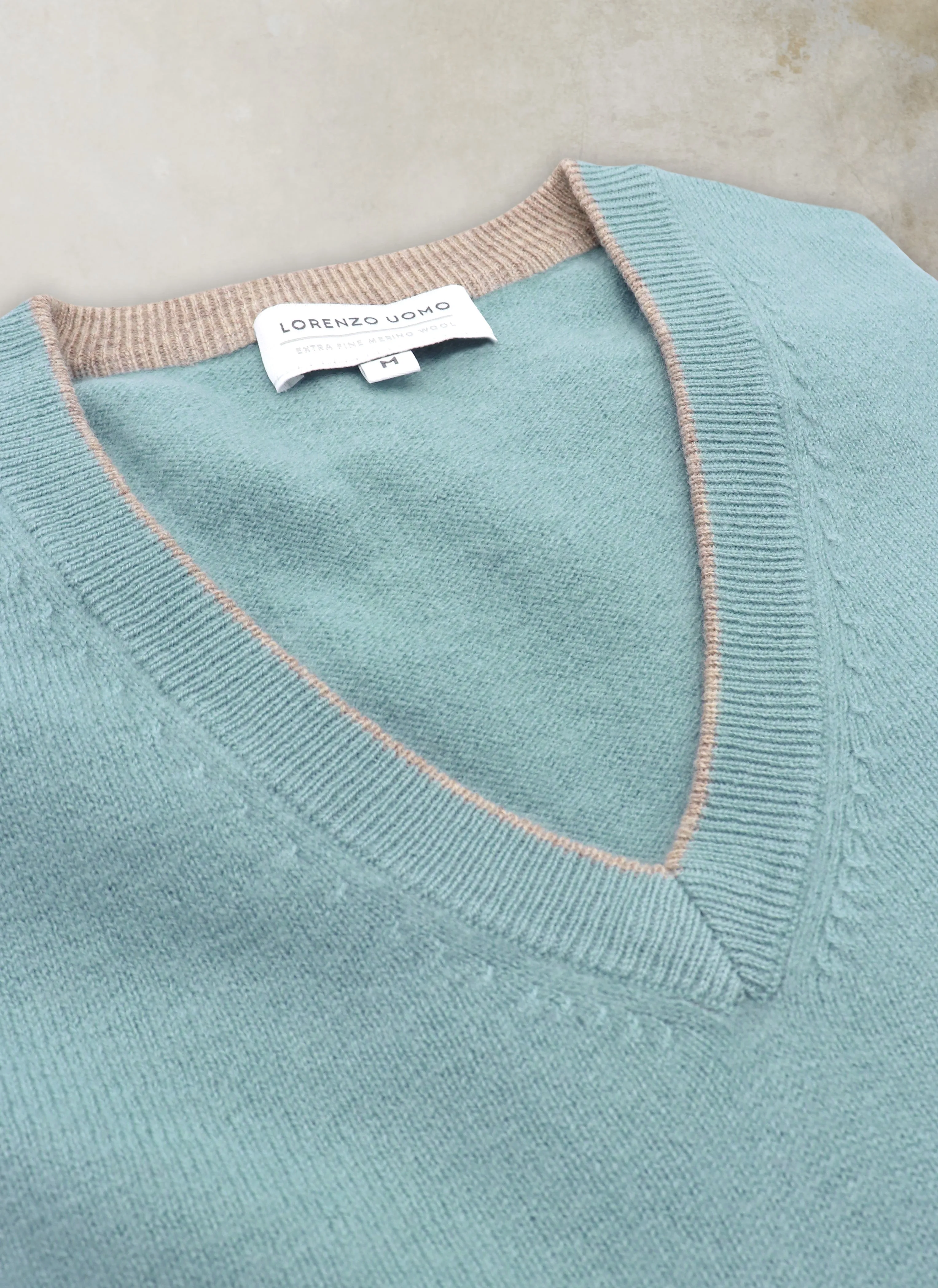 Men's Melbourne Contrast V-Neck Extra-Fine Pure Merino Wool Sweater in Robin Egg